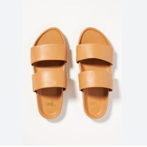 Beek Macaw Slide Sandals